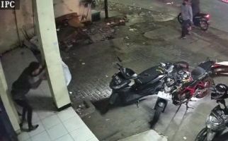 Video Viral Pencuri Motor Menembak Warga di Bekasi, Menegangkan - JPNN.com