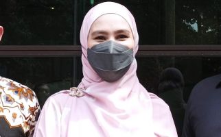 Pilih Melahirkan di Rumah, Kartika Putri: Aku Memang Fobia - JPNN.com
