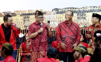Dalang Ki Warseno Persembahkan Lagu untuk Megawati - JPNN.com