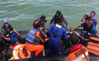 Kapal LCT Tenggelam di Tanah Laut, 1 Orang Ditemukan Meninggal Dunia - JPNN.com