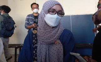 Adam Deni Hadapi Sidang Putusan Hari Ini, Ibunda: Ingin Anak Saya Pulang - JPNN.com