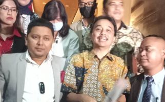 3 Jam Diperiksa Polisi, Roy Suryo Mengaku Ditanya Soal Ini - JPNN.com