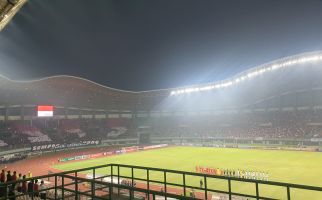 Lihat, Spanduk Unik Bertebaran saat Laga Timnas U-19 Indonesia vs Vietnam - JPNN.com