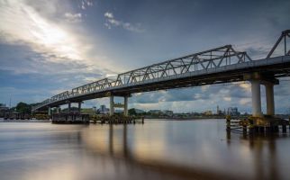 Kabar Terbaru dari Pak Edi Soal Pembangunan Jembatan Paralel Kapuas I - JPNN.com
