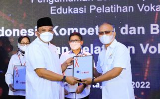 Wamenaker Luncurkan SKKNI Bidang Keahlian Pengembangan Video Game, Ini Manfaatnya - JPNN.com