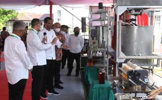 PTPN Group Kembangkan Minyak Makan Merah & Bahan Bakar B50, Jokowi Langsung Meninjau - JPNN.com