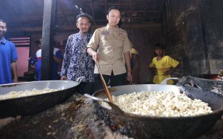 Ibas Dukung UMKM Kolong Klithik Terus Berkembang - JPNN.com