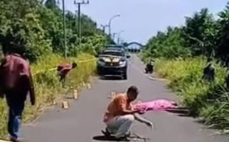 Perempuan yang Tergeletak di Jalan Itu Diduga Korban Pembunuhan - JPNN.com