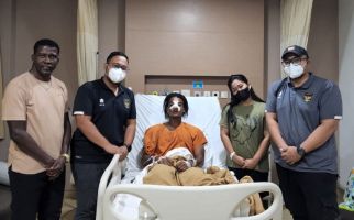 Operasi Ronaldo Kwateh Berjalan Lancar, Cedera Apa? - JPNN.com