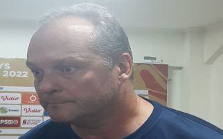 Michael Weiss, Sosok di Balik Prestasi Timnas Laos ke Final Piala AFF U-19 - JPNN.com