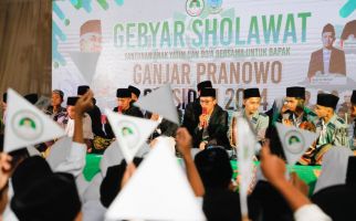 Ribuan Santri di Jabar Gelar Selawat dan Doa Untuk Ganjar Pranowo - JPNN.com