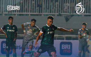 Gol Penalti Gustavo Bawa Persikabo 1973 Menang atas Persebaya - JPNN.com