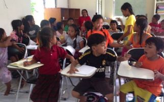 Suwung Community Centre Wujudkan Mimpi Anak-Anak Pemulung Bersekolah - JPNN.com