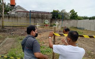 Makam Brigadir J Dijaga Ormas dan Polisi Jelang Autopsi Ulang Hari Ini - JPNN.com
