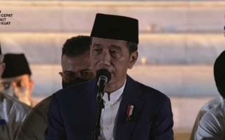 Malam-malam, Jokowi Sampaikan Kondisi Mengerikan, Lalu Meminta Masyarakat Banyak Berdoa - JPNN.com