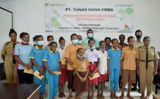 Pelajar Papua Dapat Beasiswa, Guru Honorer Diberi Tambahan Honor - JPNN.com