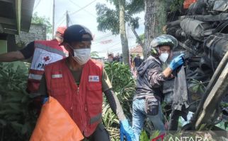 5 Orang Tewas dalam Kecelakaan Maut di Jalur Tengkorak Sukabumi-Cianjur - JPNN.com