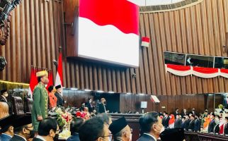 Di Depan Ketum Parpol, Jokowi Beri Peringatan, Jangan Ada Lagi - JPNN.com