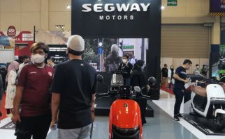 Segway Luncurkan Skuter Listrik Pintar di GIIAS 2022 - JPNN.com