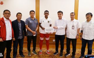 Presiden Jokowi Beri Bonus Rp 1 M untuk Timnas U-16, Berharap Prestasinya Menular - JPNN.com