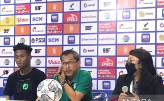 Borneo FC 2 vs 1 Persebaya: Aji Santoso Sesalkan Keputusan Wasit - JPNN.com