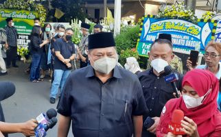 Airlangga Hartarto Berbelasungkawa, Sebut Hermanto Dardak Sosok Bersahaja - JPNN.com