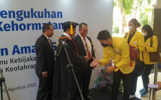 Menpora Dicegat Mahasiswa Setelah Dikukuhkan Jadi Profesor Kehormatan Unnes, Oh Ternyata - JPNN.com