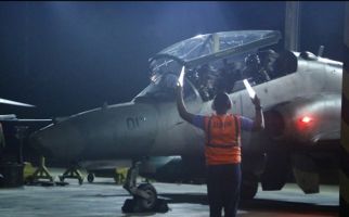 TNI AU Selidiki Penyebab Pesawat Tempur Tergelincir di Lanud Roesmin Nurjadin Pekanbaru - JPNN.com