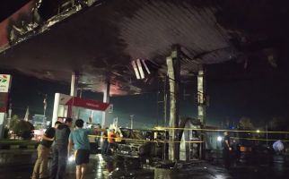 SPBU di Bengkulu Terbakar, Polisi Menduga Api Berasal dari Mobil Tangki Modifikasi - JPNN.com