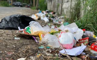 Warga Pekanbaru Mengeluhkan Soal Retribusi Kebersihan Naik Dua Kali Lipat tetapi Sampah Berserakan - JPNN.com