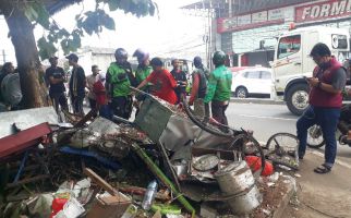 Kondisi Terkini Lokasi Kecelakaan Maut di Bekasi yang Menewaskan 10 Orang, Lihat Fotonya - JPNN.com