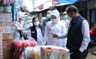 Sidak Pasar, Wawako Palembang Temukan Rhodamin B pada Terasi - JPNN.com