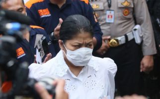 Putri Mengaku Dilecehkan, Tetapi Masih Sempat Panggil Brigadir J ke Kamar, Kok Bisa? - JPNN.com