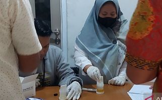 100 Pegawai Imigrasi Tanjung Priok Jalani Tes Urine, Begini Hasilnya - JPNN.com