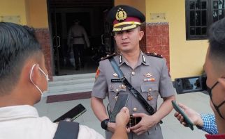 Kelakuan Oknum Polisi Ini Merusak Citra Institusi, Wakapolres Sampai Minta Maaf - JPNN.com