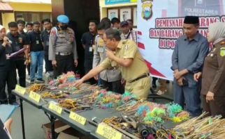 Kombes Budhi Ungkap Fakta soal Ratusan Anak Panah di Batalyon 120 Makassar, Lihat - JPNN.com