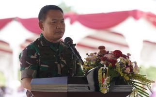 Wahai Effendi Simbolon, Jenderal Dudung Sudah Sakit Hati, TNI AD Punya Harga Diri - JPNN.com
