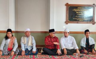 Hasto Harap Tuan Guru dan Ulama di NTB Luruskan Sejarah soal Bung Karno - JPNN.com