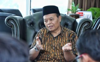 HNW Minta Jokowi Tegas Menolak, Bukan Membiarkan Isu Liar Ini Terus Bergulir - JPNN.com