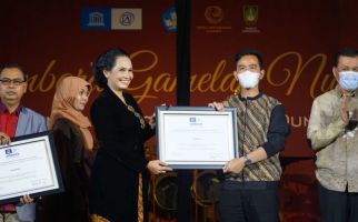 Kemendikbudristek dan Kemenlu Menyerahkan Sertifikat Gamelan dari UNESCO - JPNN.com