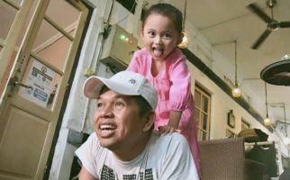 Diterpa Isu Perceraian dengan Anne Ratna Mustika, Dedi Mulyadi: Nyi Hyang Selalu Membuat Bahagia - JPNN.com
