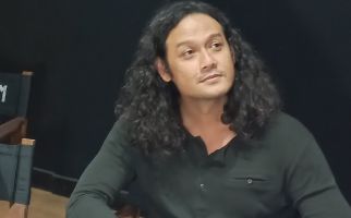 Berakting di Film Anoksia, Dwi Sasono Melawan Ketakutannya Pada Ruang Sempit - JPNN.com