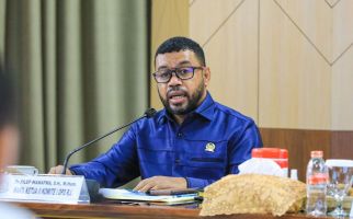 Intan Jaya Terus Bergejolak, Senator Filep Menduga Konflik Masih Seputar Perebutan SDA - JPNN.com