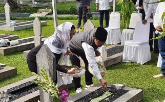 Cak Imin-Puan Maharani Adakan Pertemuan, Ziarahi Makam Taufik Kiemas - JPNN.com