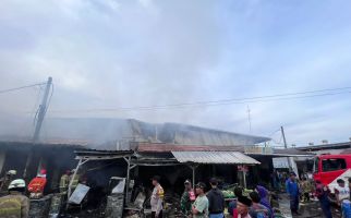 Polisi Masih Selidiki Penyebab Kebakaran Pasar Sentiong - JPNN.com