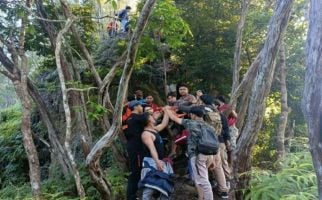 Hilang di Bukit Popalia, Mahasiswa Ini Ditemukan di Jurang Sedalam 85 Meter, Begini Kondisinya - JPNN.com
