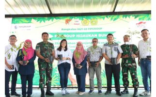 FIFGROUP Bersama 3 SMKN Pertanian Tanam 1.437 Pohon di Food Estate Korem Cibitung - JPNN.com