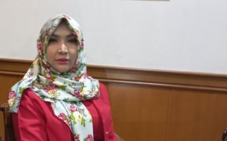 Roro Fitria Dapat Hak Asuh Anak, Mantan Suami Harus Beri Nafkah Sebegini - JPNN.com