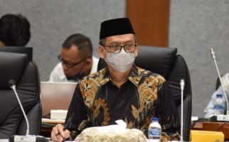 DPR Nilai Tim Bayangan Nadiem Makarim Merendahkan SDM Kemendikbud - JPNN.com