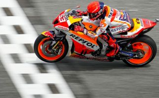 10 Besar FP MotoGP Thailand Hari Ini, Marquez Berapa? - JPNN.com